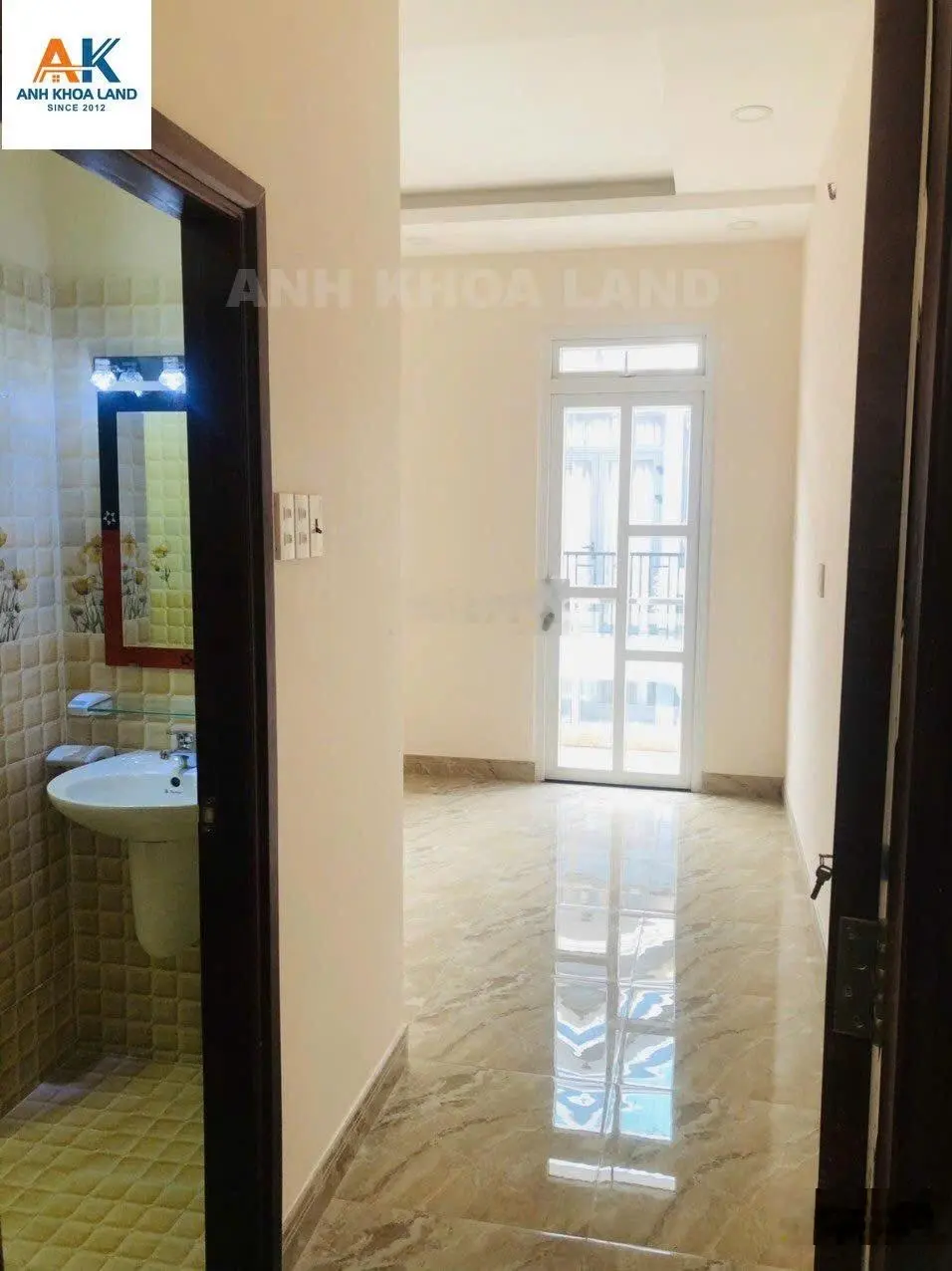 Nhà 4 tầng Dương Đình Hội - 4PN 5WC - Ô tô đậu cửa - 6.2 Tỷ
