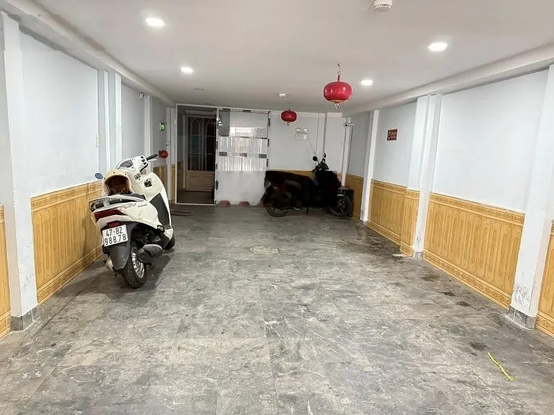 Bán gấp nhà riêng 110m2,3 tầng, nhỉnh 17 tỷ tại Yên Thế, P2, Tân Bình