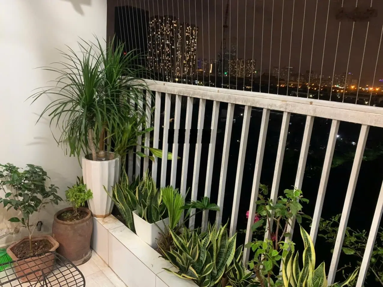 Gia đình chuyển căn hộ 3 ngủ cần bán căn góc 3 mặt thoáng, hướng siêu mát, trong lành. Giá thật