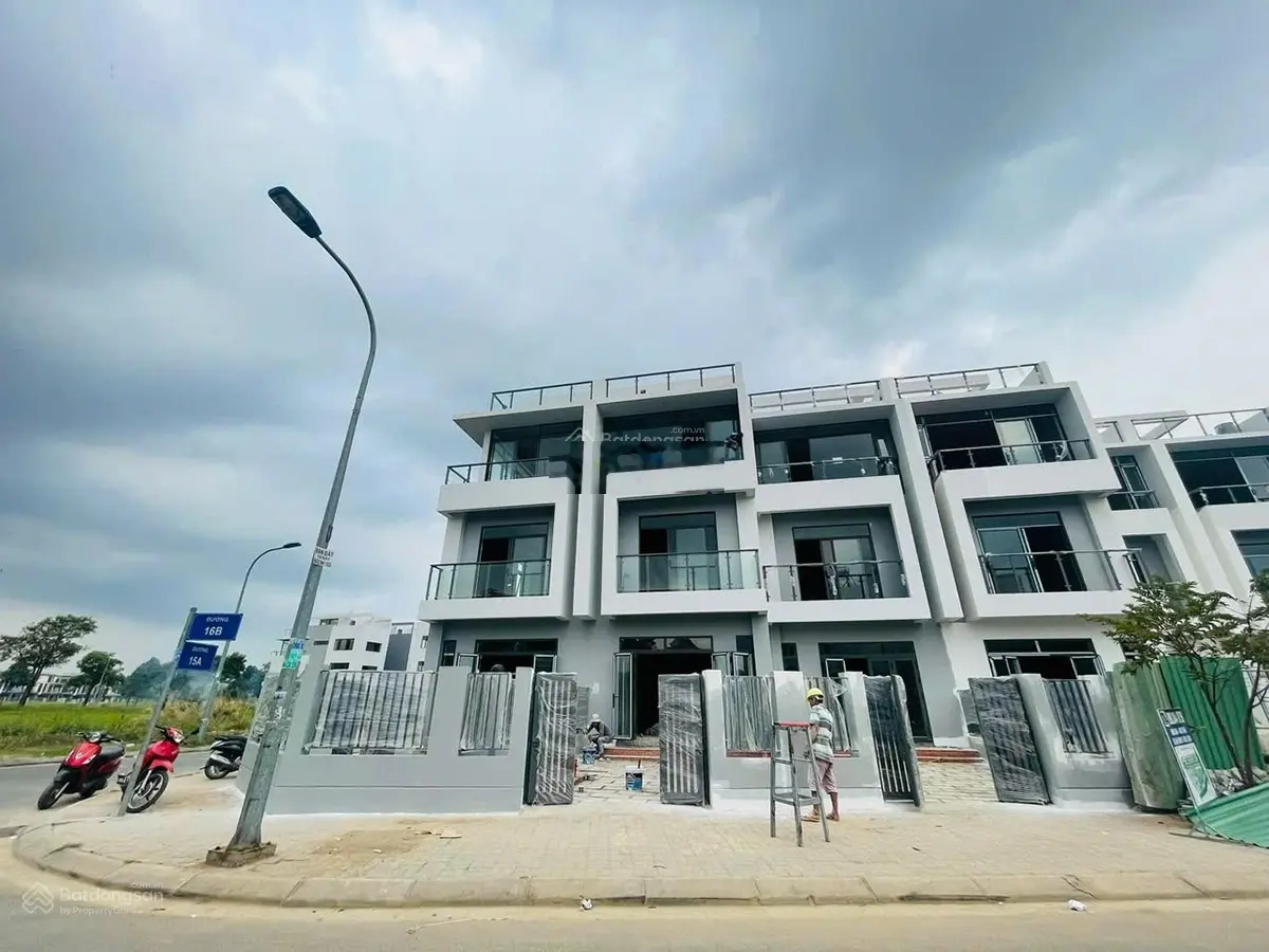 Giảm sâu gần 1 tỷ bán nền đất Đông Tăng Long 130m2, tặng kèm căn nhà xây 3 tấm rưỡi
