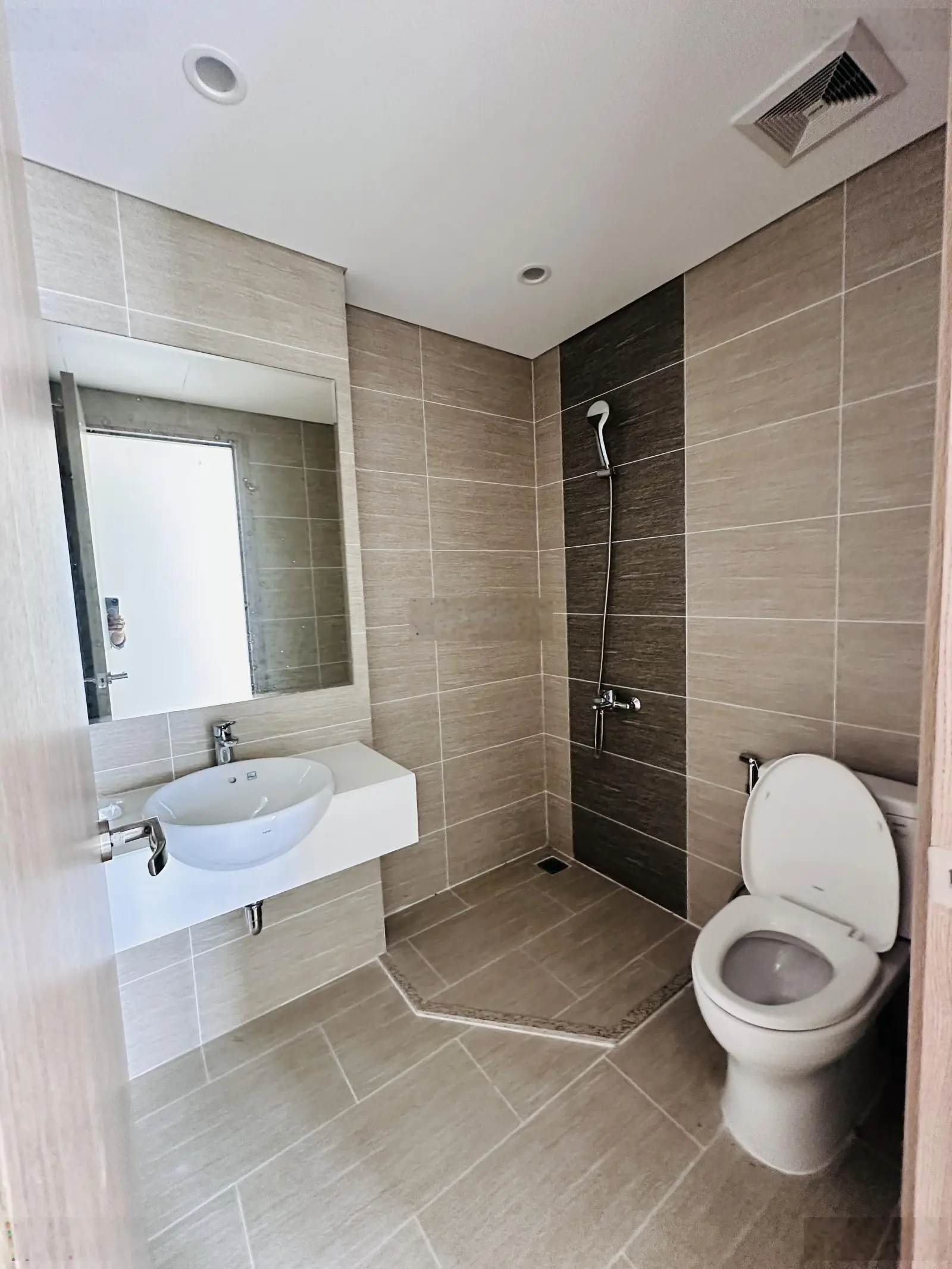 Bán nhanh 2PN khu S6 The Origami Vinhomes Grand Park giá chỉ 2.650 tỷ đã có sổ