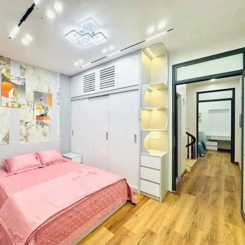 Mặt ngõ 46 Tân Triều, Giá 6.78 tỷ, DT sổ 37m2, MT 4m, 4 Tầng, 4 NGỦ, cạnh tòa EcoGreen Nguyễn Xiển