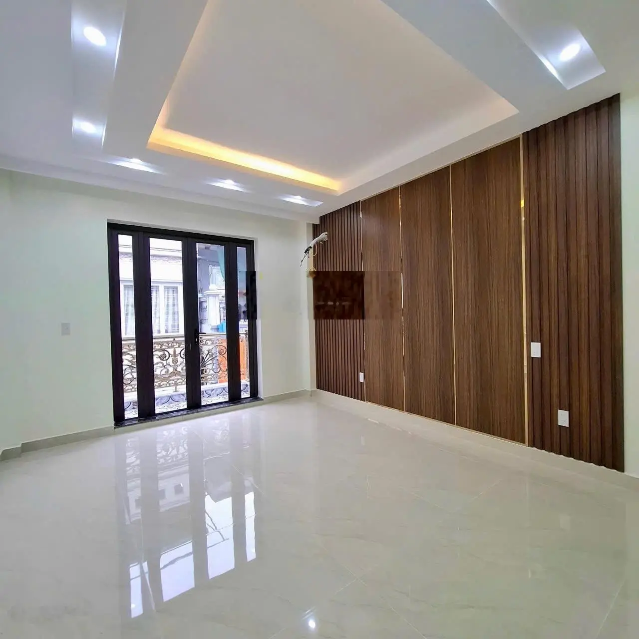 Bán nhà 4 tầng xây mới độc lập phố Hai Bà Trưng