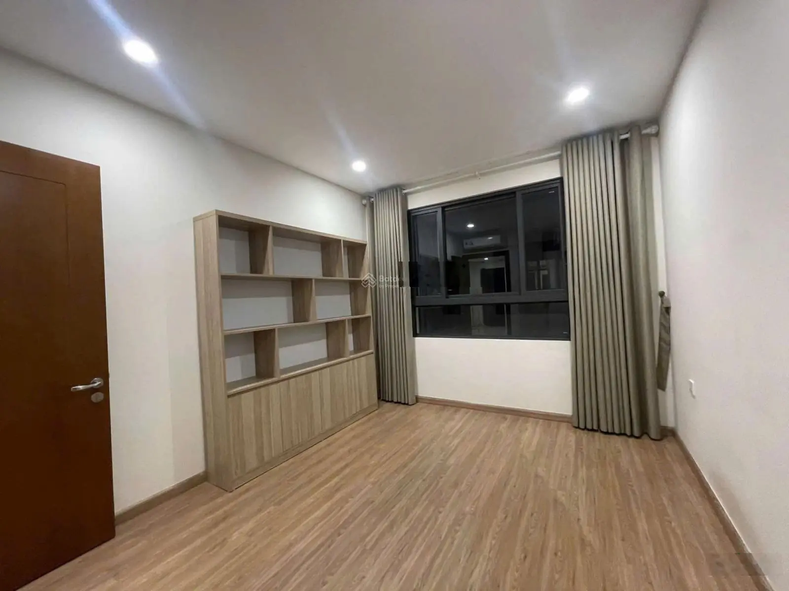 Thiện chí bán song lập 154m2 Vinhomes Thăng Long, giá thương lượng