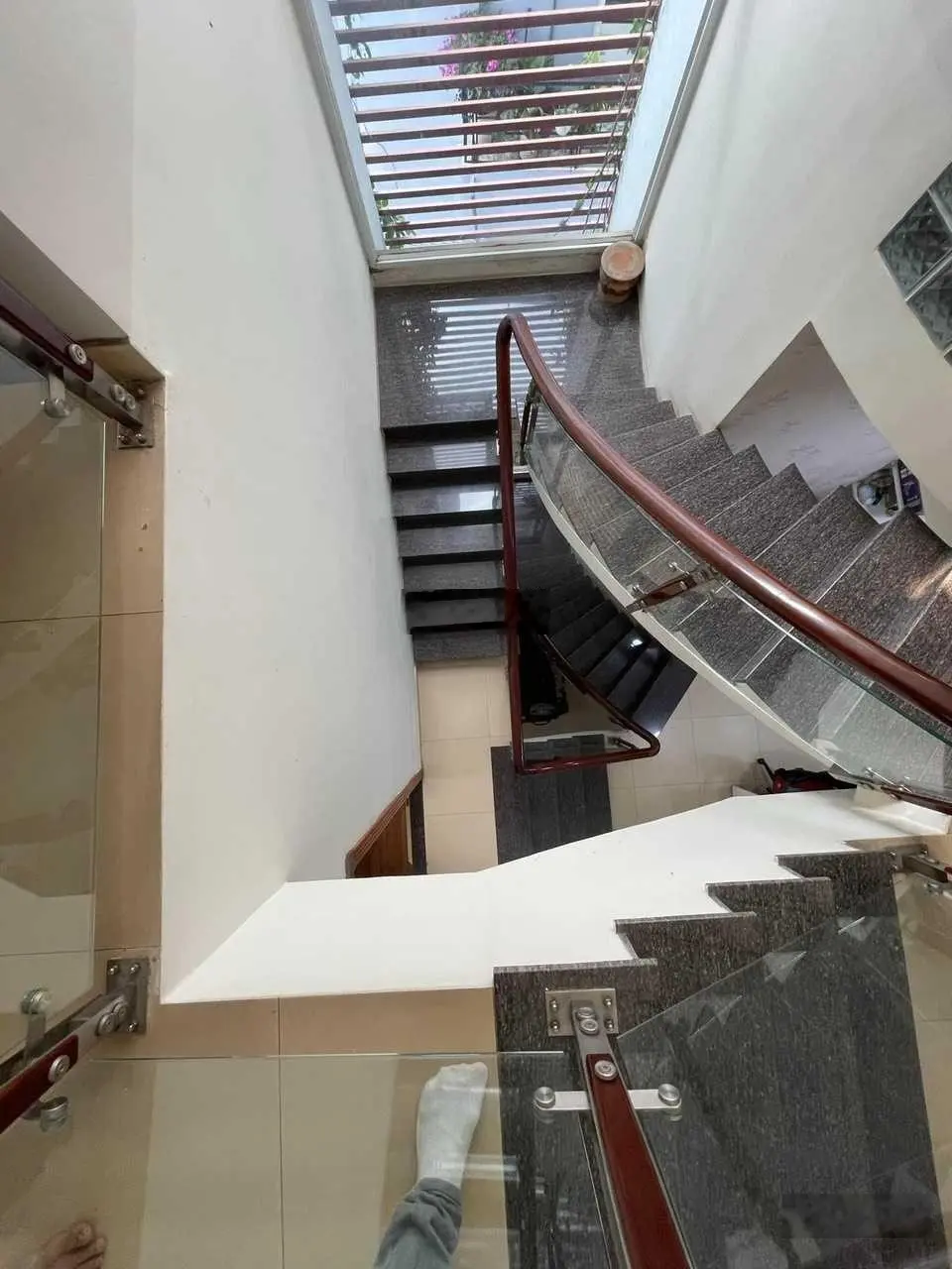 Bán nhà hẻm xe hơi trải nhựa 8m Quận 3 Nguyễn Đình Chiểu 6.5 x 16m, 3 lầu vị trí đẹp giá 23,9 tỷ TL