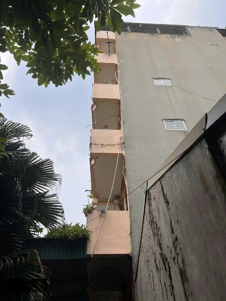 BÁN NHÀ TRÂU QUỲ GIA LÂM QUẬN PHÂN LÔ Ô TÔ ĐỖ CỬA VÀO NHÀ DT 40M GIÁ 5,6 TỶ LH 0988 009 *** XEM NHÀ