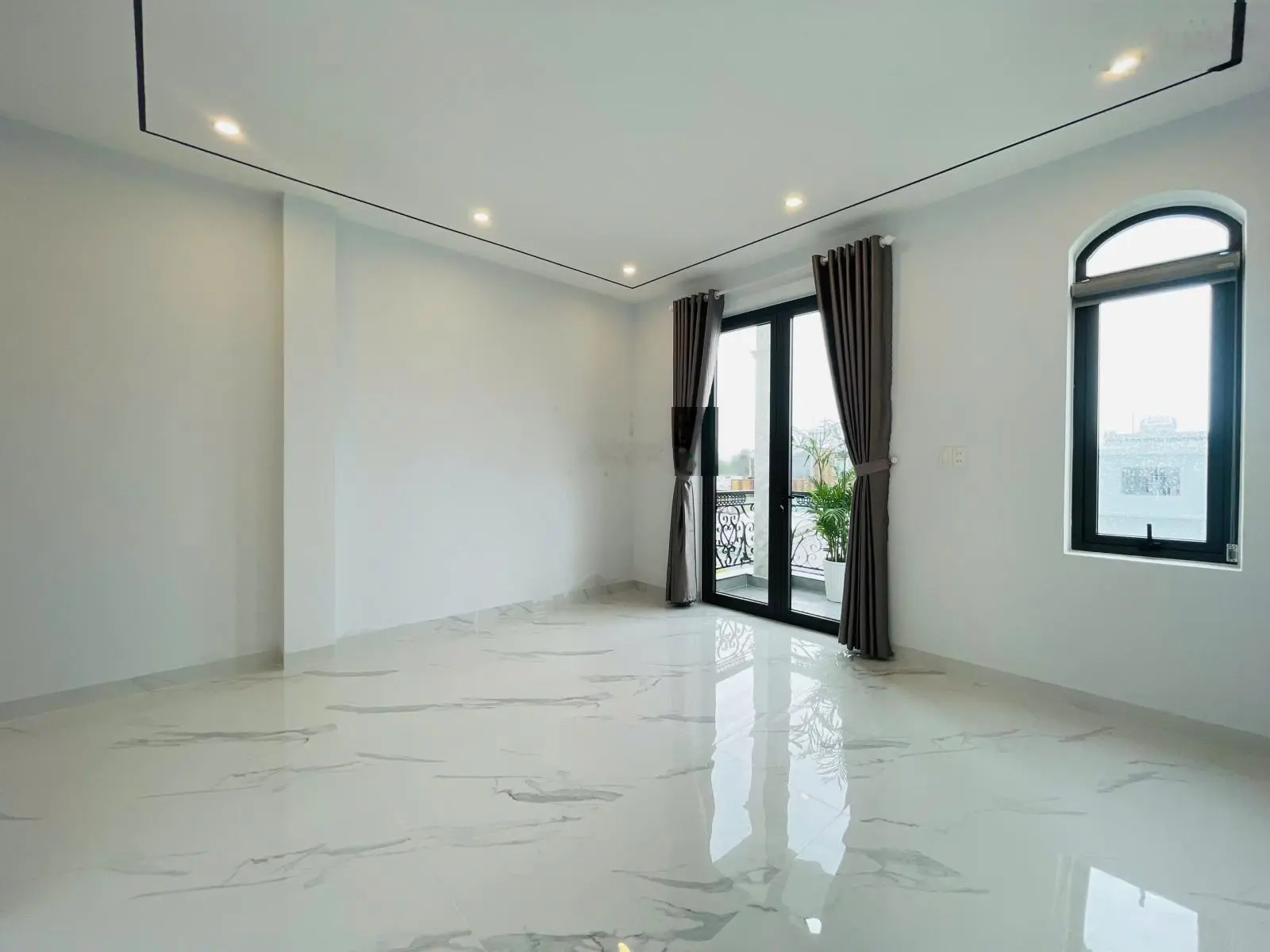 Bán Nhà Tân Cổ Điển Dương Đức Hiền, Gần Biển Nguyễn Tất Thành, Đà Nẵng
