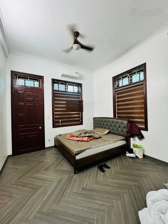 Bán nhà 5T DT 65m2 MT 4.1m đường ô tô tránh - Gần Hồ Tây - Phố Lạc Long Quân, Q. Tây Hồ. Giá 22.8tỷ