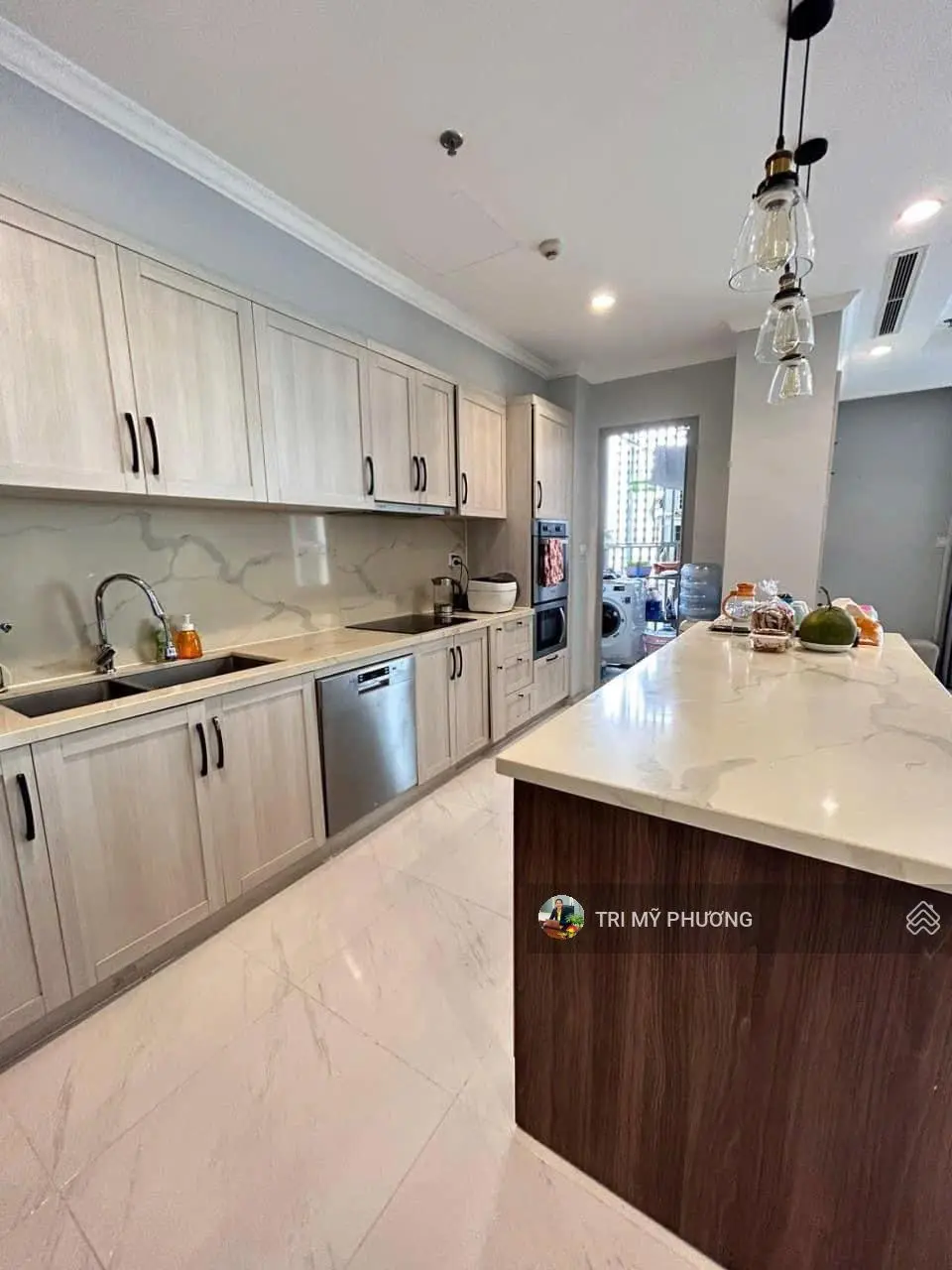 Bán 4PN - Vinhomes Central Park + view sông cực đỉnh, căn hộ 154 m2, tầng thấp, trung, cao có đủ.