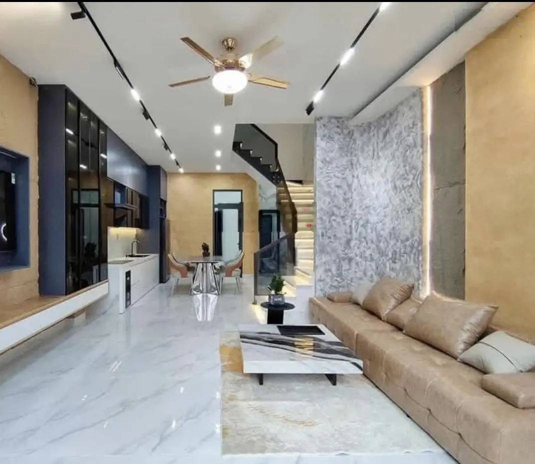 Bán gấp nhà tại Hoa Lan, p2, Phú Nhuận. Giá 2,32 tỷ,DT 48,72m2,SHR, pháp lí chuẩn