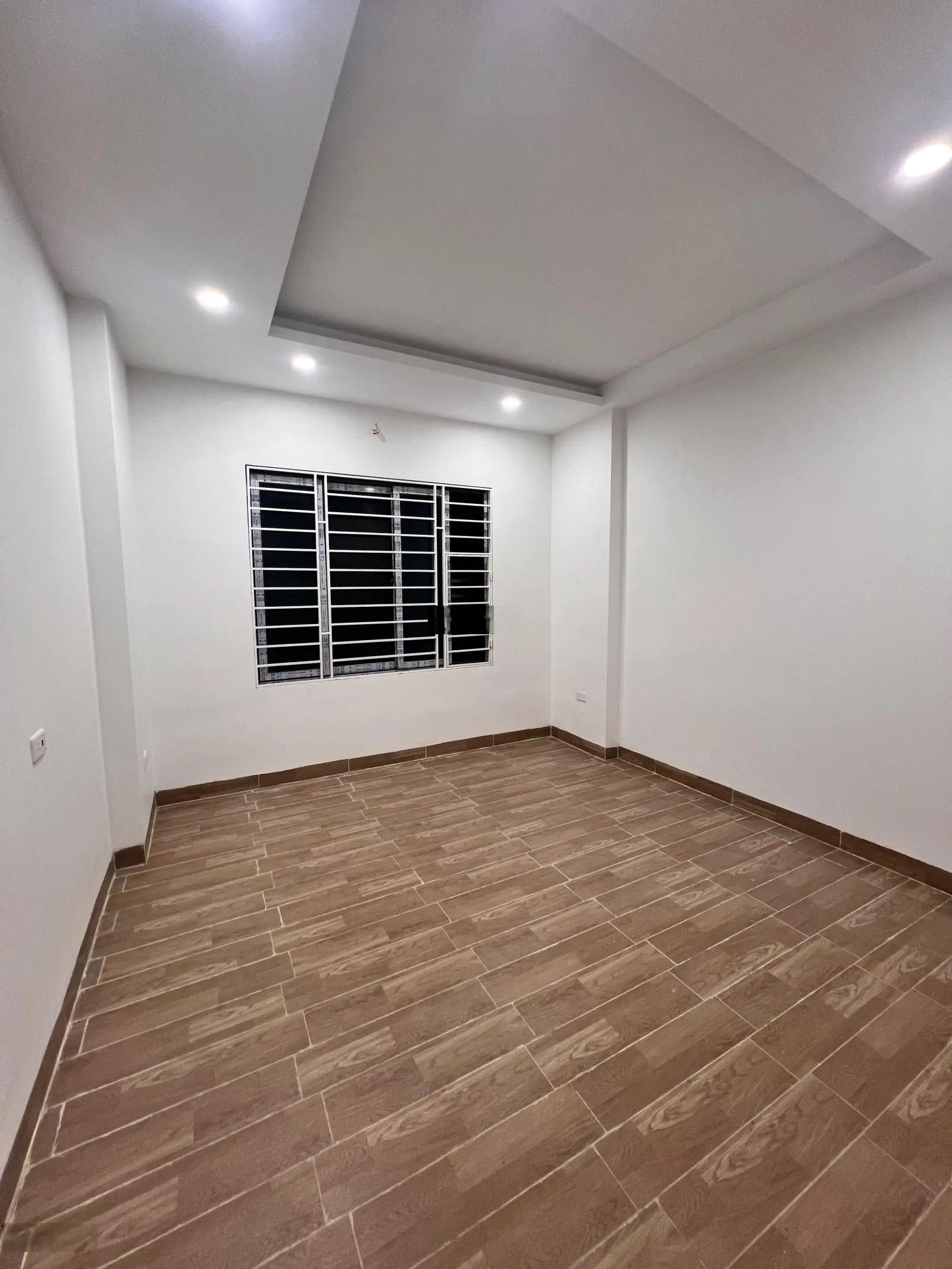 Bán nhà đẹp, giá chính chủ Hữu Lê 38m2x4 tầng, ô tô đỗ cửa, kinh doanh tốt, nhỉnh 4 tỉ, 0918 816 ***