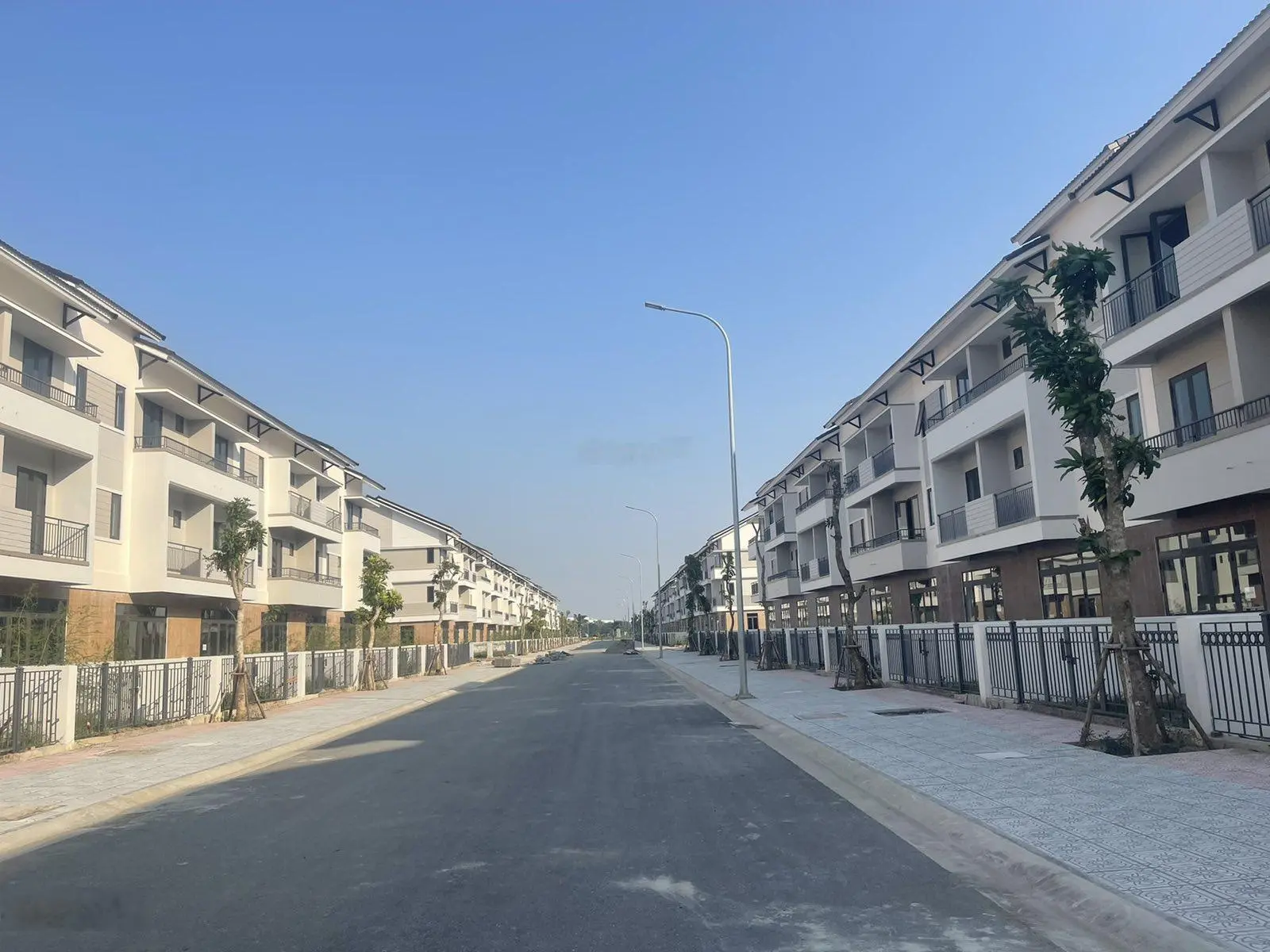 Căn Sh4 Centa Riverside Từ Sơn số đẹp 120m2 tặng nhà 3 tầng kinh doanh 6,7 tỷ 0966 228 ***