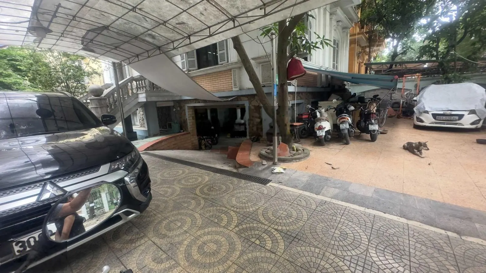 Bán biệt thự KĐT Định Công, Hoàng Mai - 360m2 x 4 tầng, MT 17m, đường 13,5m - SĐCC