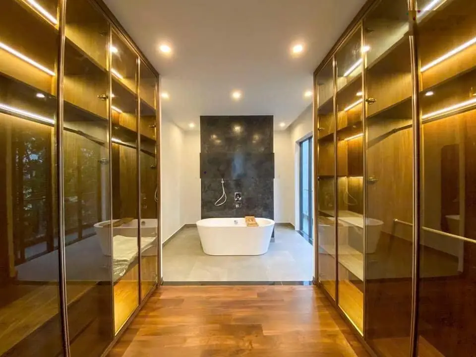 Bán villa Đa Phước 8, 288m2 ngang 15m ngay cạnh sông Hàn - chốt bán 21 tỷ - lh 0931479799