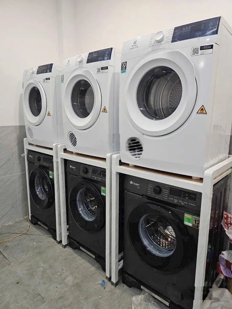 Bán nhà cầu giấy- vị trí đẹp- 6 tầng thang máy- 20 phòng khép kín- full đồ- dòng tiền 1.2 tỷ/năm