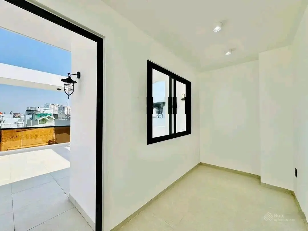 cần bán căn nhà giá tốt đường Nguyễn Thiện Thuật - P.3 - Q.3, đang cho thuê 30tr, giá 4tỷ520/78,6m2