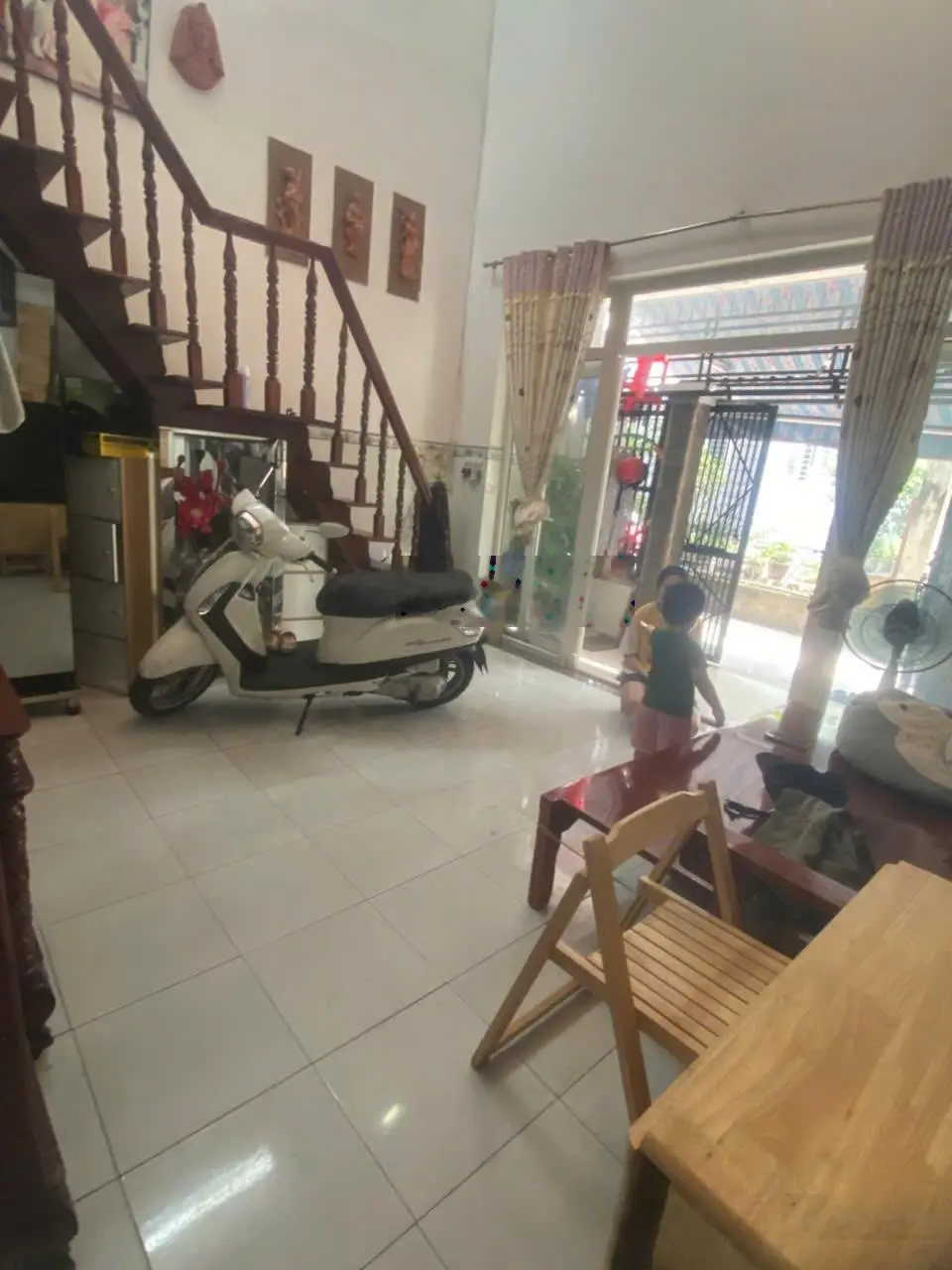 Chính chủ gửi bán căn nhà cấp 4, đường Nguyễn Văn Quá, Quận 12, DT 4,5x8,5m, sổ hồng, giá 3tỷ450