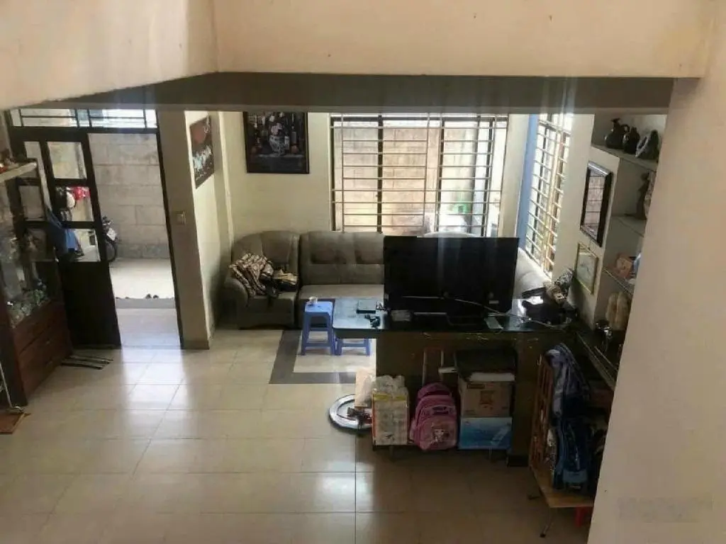 Nhà biệt thự 2 tầng , DT 300m2 , gần ngã 3 Nguyễn D Trinh - Đỗ Xuân Hợp giá 14.5 tỷ