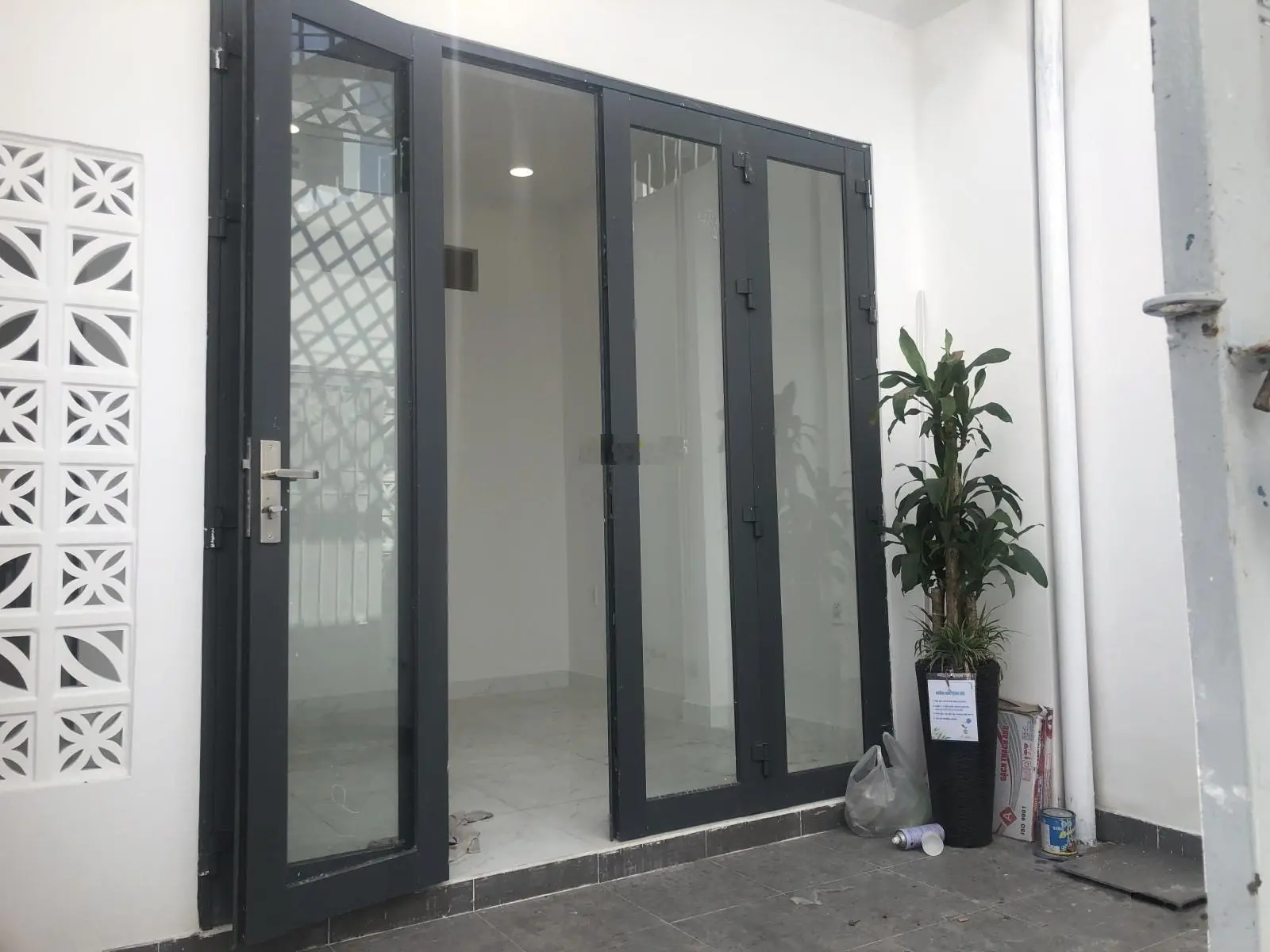Bán nhà mới xây p. Hiệp Bình Phước, Thủ Đức, diện tích 70 m2, ngang 4m, dài 17.5m, giá 3 tỷ 99 TL