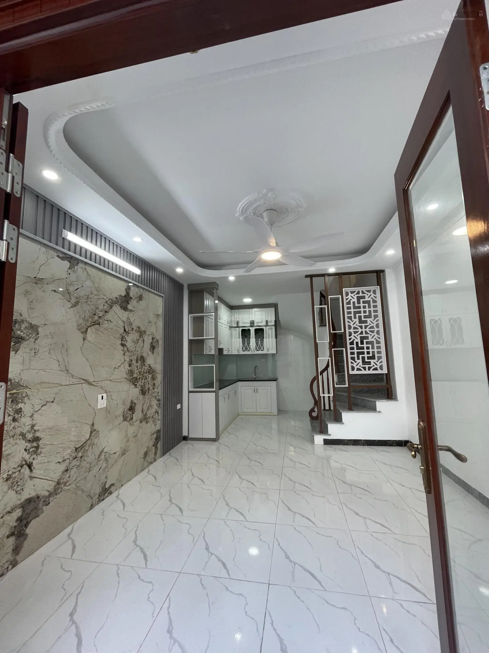 Bán nhà 32m2 gần quốc lộ 21b giá 3tỷ148tr ô tô cạnh nhà sổ đỏ chuẩn và nhiều căn khác đẹp giá tốt