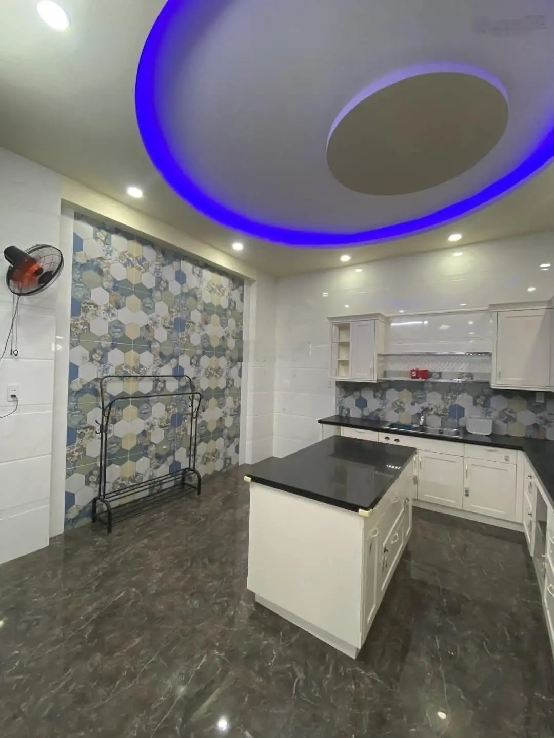 Chủ đi nước ngoài cần bán gấp căn nhà ngay đường Linh Đông DT 76m2 SHR cách Phạm Văn Đồng chỉ 200m