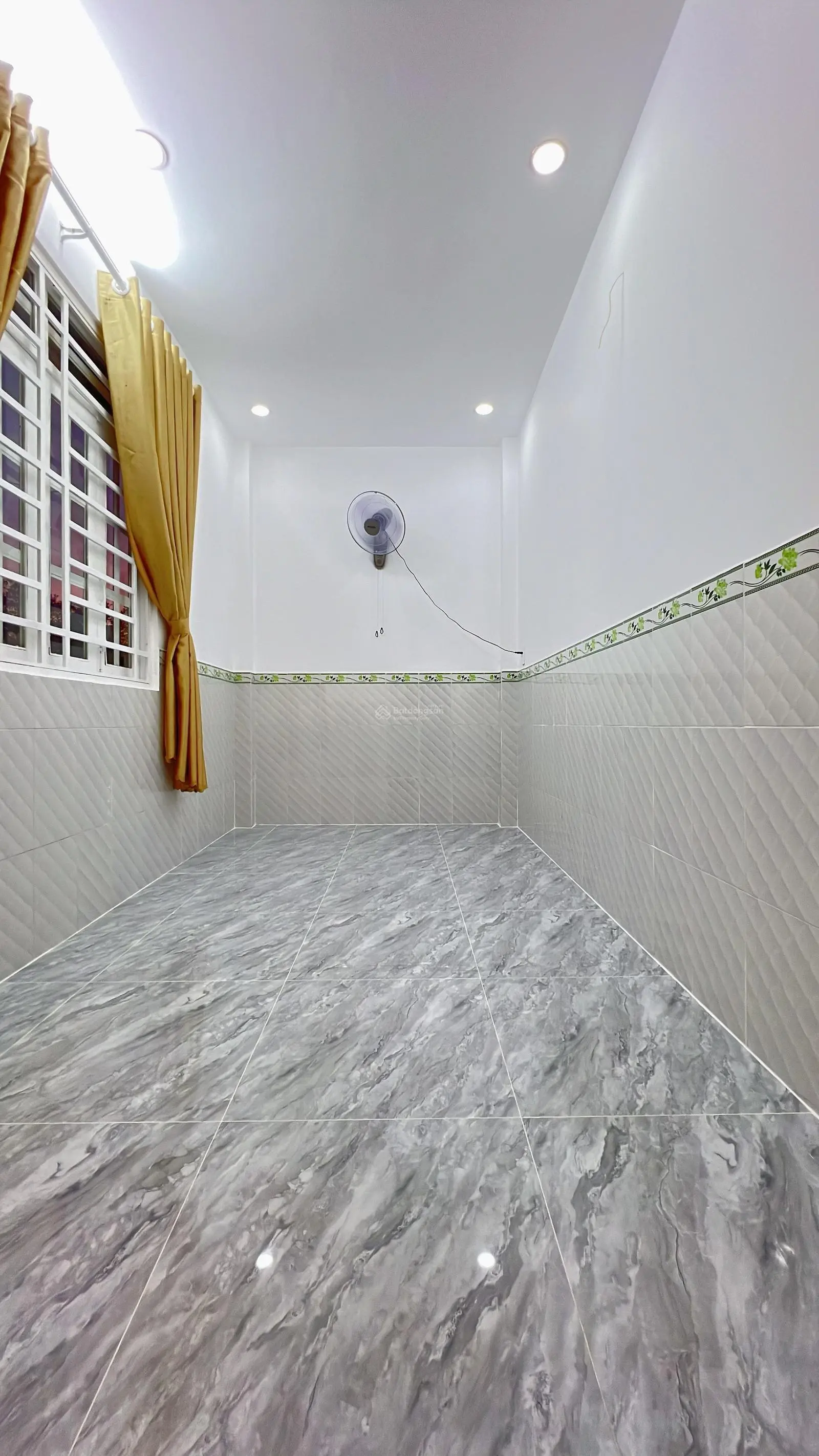Bán nhà quận 7, đường huỳnh tấn phát, 5,5m x 10m nhà 2 tầng, 3pn, 2wc shr ccvb 2,25 tỷ.