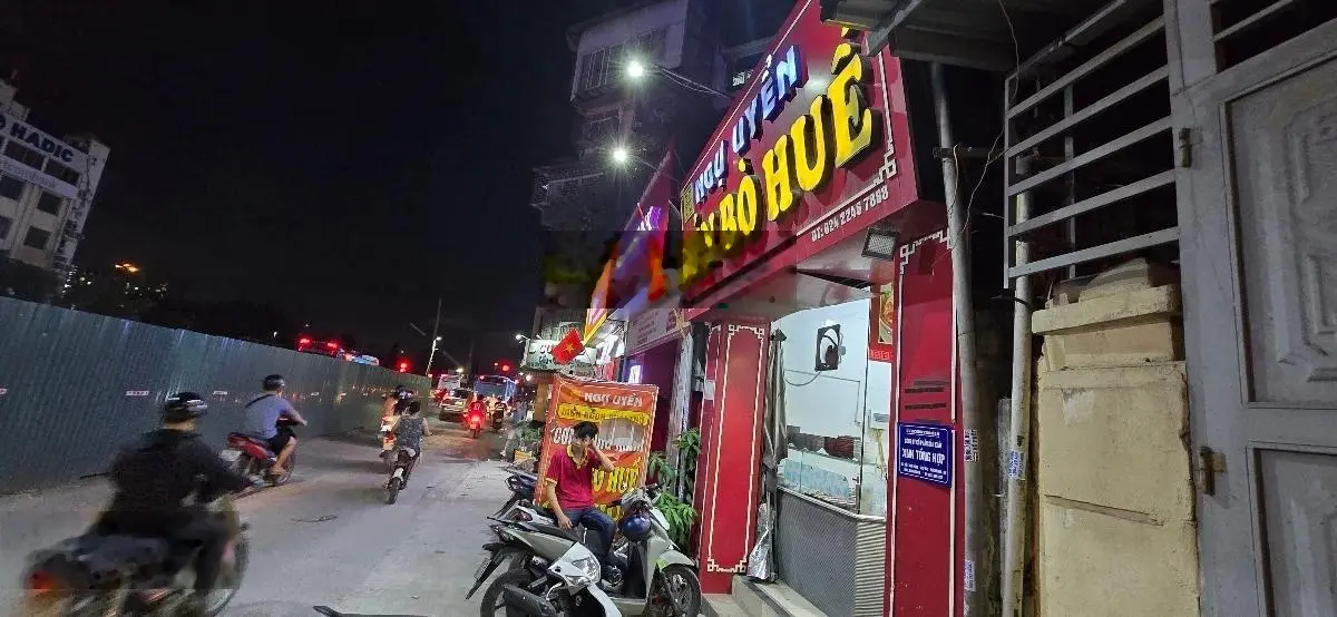 bán gấp nhà mặt phố kim đồng - dt :116m2 mặt tiền 4,2m đường rộng trên 30 m phong thuỷ đẹp .