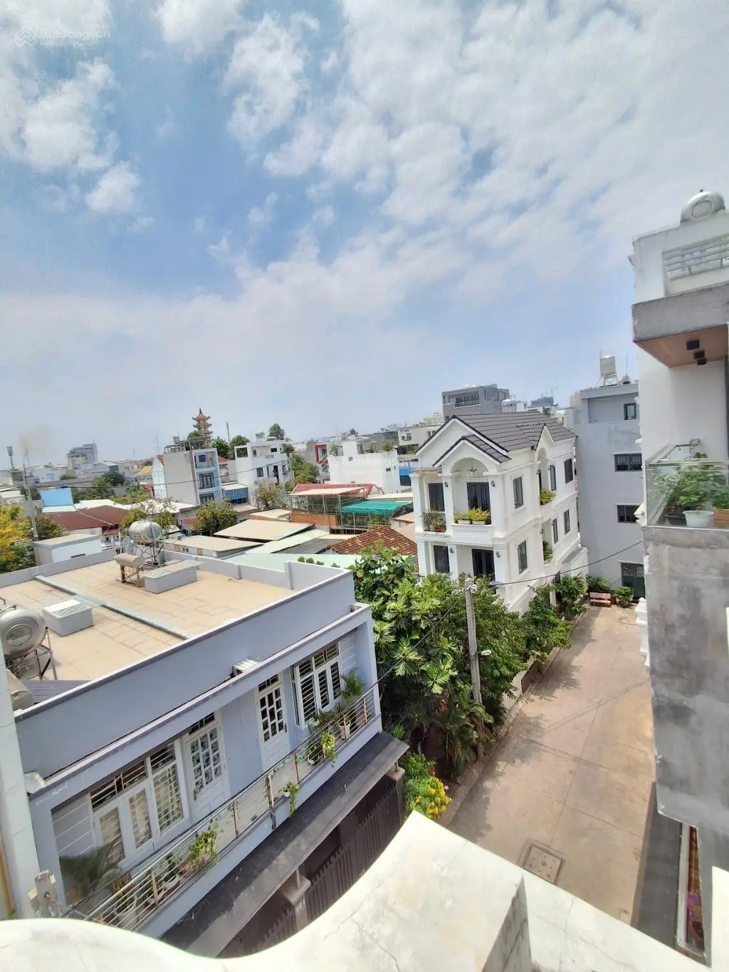 Bán nhà riêng tại Cát Lái, 11,2 tỷ, 80m2, trung tâm quận 2, cực hiếm!