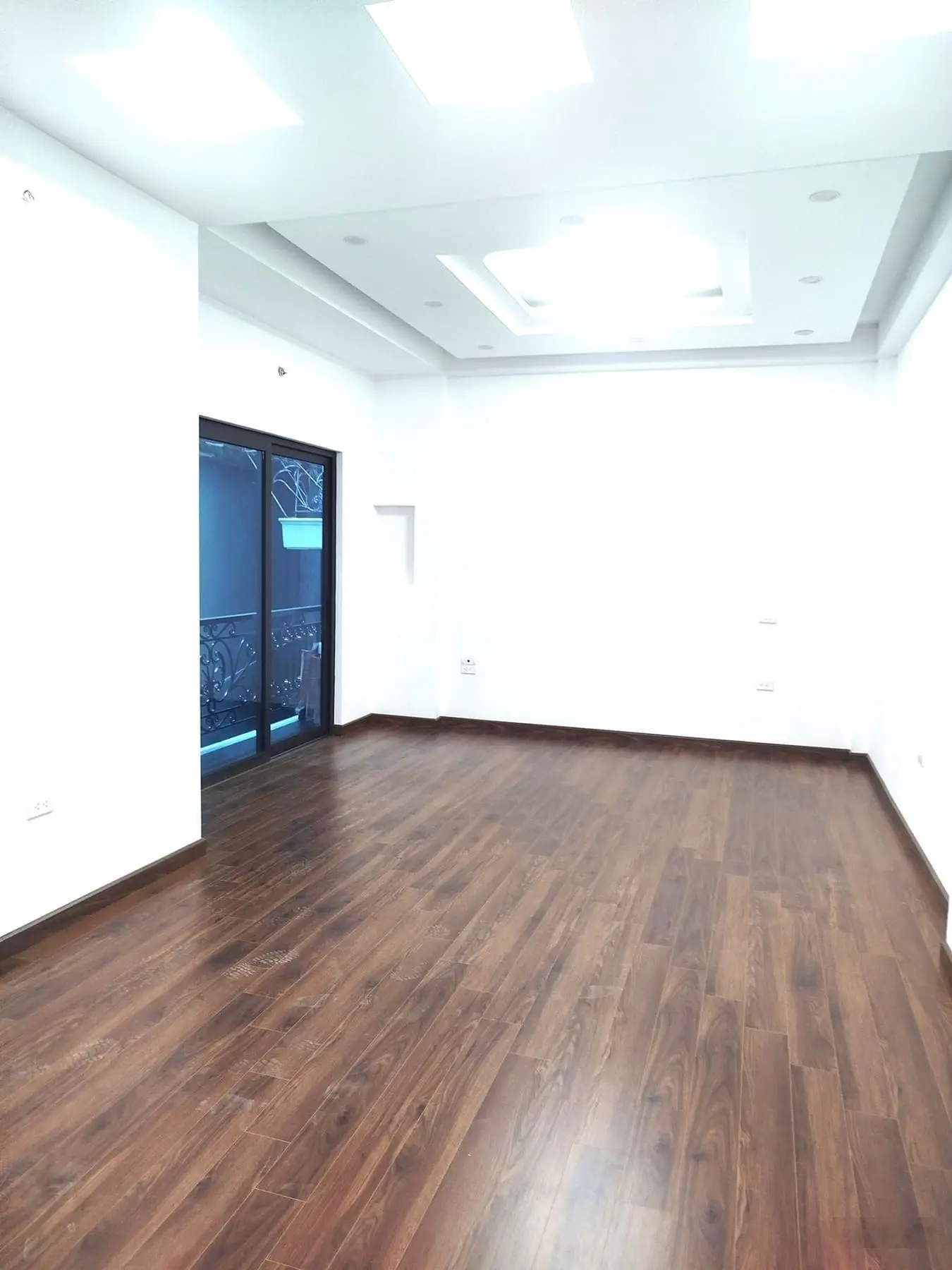 Bán nhà phân lô,thái hà- phố vip,nhà mới thang máy kinh doanh đỉnh ôtô đỗ cửa 70m2/6t/6mt 10tỷ tl