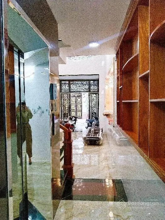 Khu vip gần Tên Lửa - 8.3 tỷ thang máy - hẻm ô tô tránh - nhà mới - 6 tầng - 7PN - 80m2 - sát MT