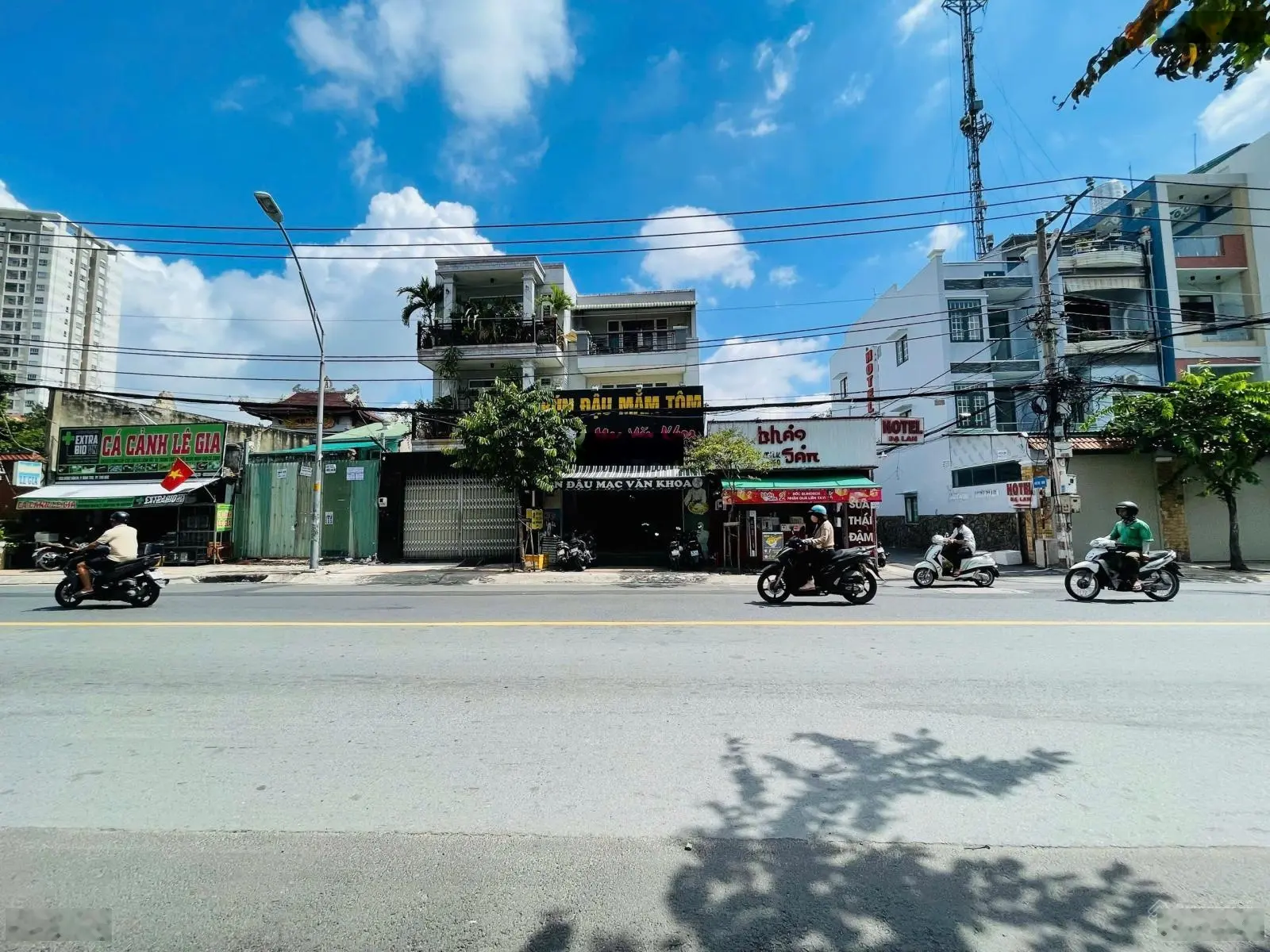 Bán nhà mặt tiền vị trí đẹp nhất đường Đặng Văn Bi, đang cho thuê kinh doanh, Bình Thọ, TP Thủ Đức