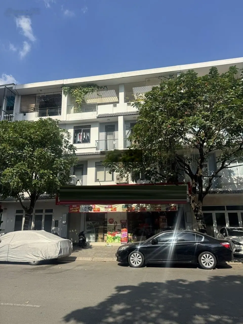 Chủ cần tiền gấp hạ giá 4tỷ cho 2 căn nhà liền kề mặt tiền đường số 1, P.An Bình. Dĩ An. Giá 26.5tỷ