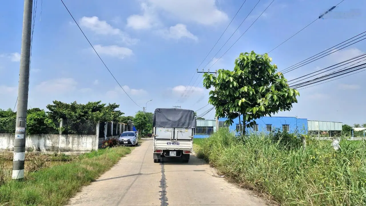 Chủ gửi bán nền đất thổ cư 240m2 mặt tiền đường đan 8m, gần QL50 giá tốt, SHR