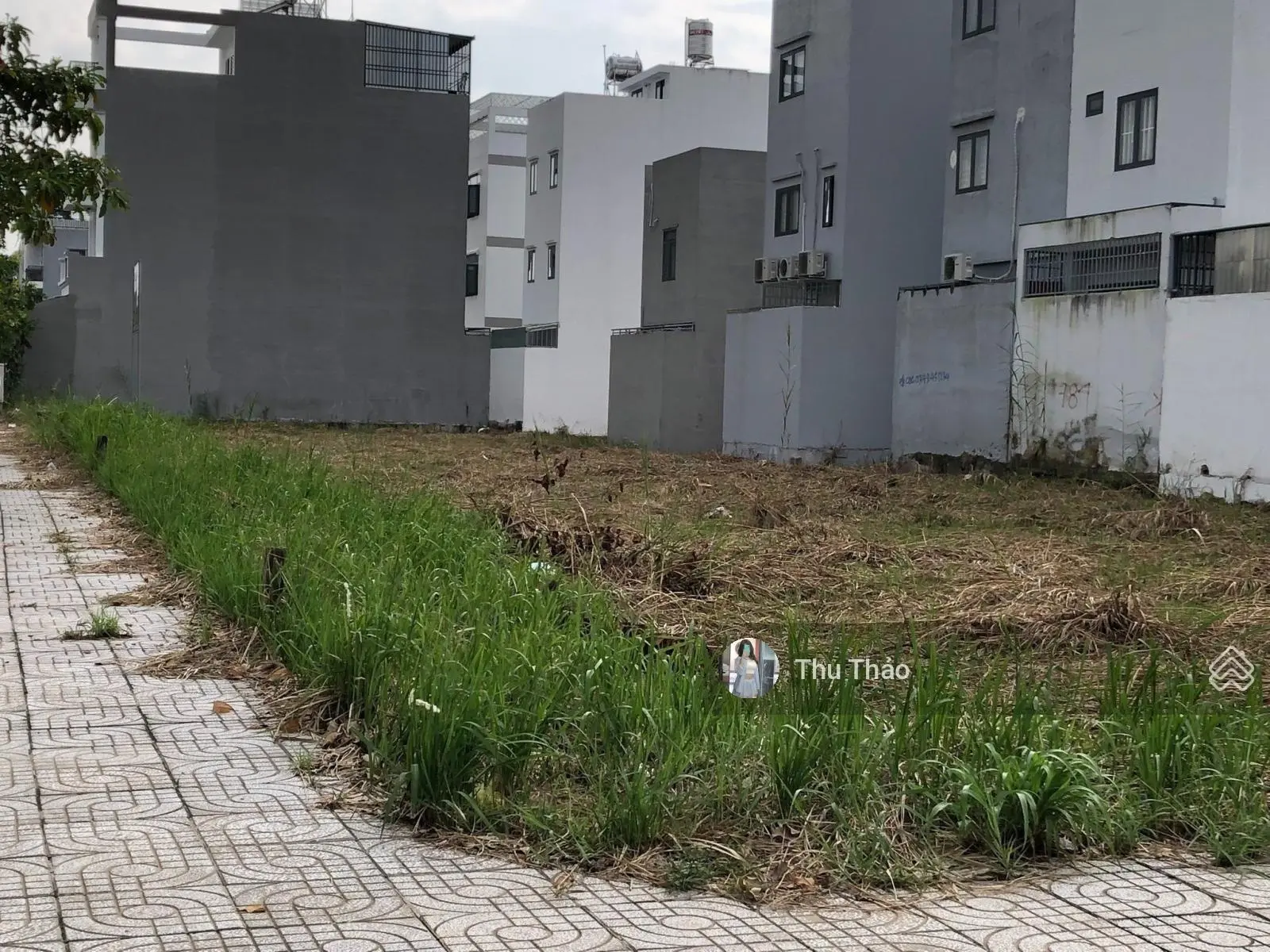 Bán nhanh gấp lô đất MT Nguyễn Thị Định, Phú Hưng, Bến Tre, 125m2, nằm gần THPT Bến Tre, SHR