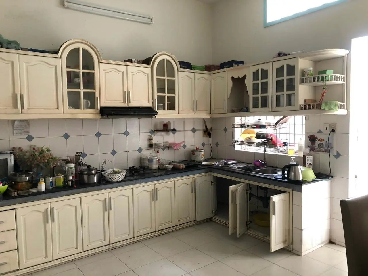 Bán nhà mặt tiền liền kề khu dân cư gia hòa xã phong phú huyện bình chánh