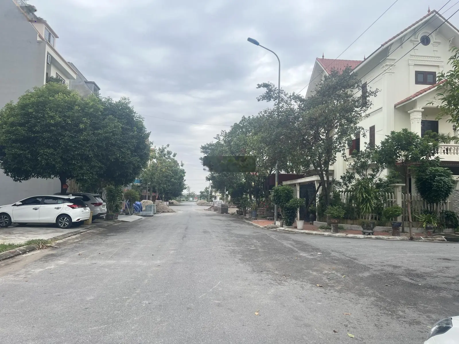 Cần bán lô đất trục chính đg Đại Tráng nhìn vườn hoa kđt Đại Dương, tp BN. Giá chỉ 12,x tỷ
