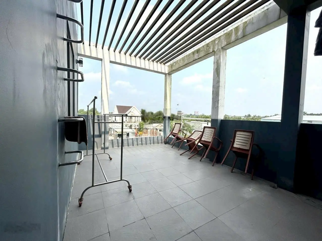 Cần bán gấp nhà trệt 2 lầu sân thượng mâm đúc có thể lên thêm lầu & 30 căn nhà trọ + quán cafe
