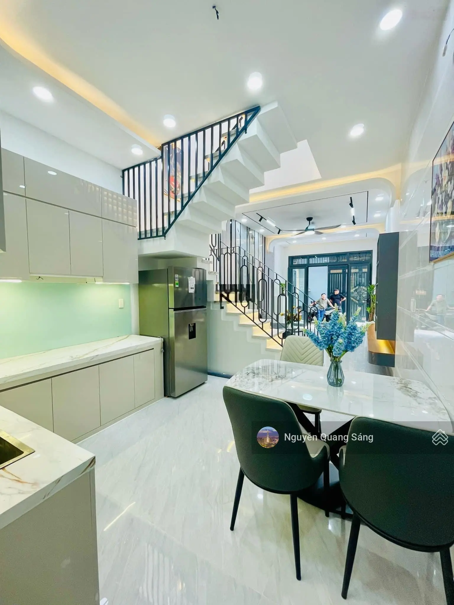 Kẹt tiền bán gấp nhà Nguyễn Xí, Phường 26, Bình Thạnh. Giá còn thương lượng. 0904430105