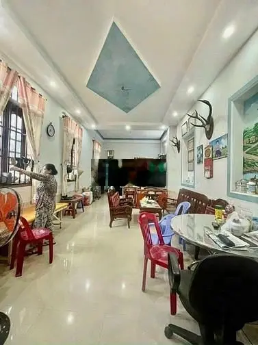 Bán Căn hộ dịch vụ 4 tầng , đường Thống Nhất , Bình Thọ. Thủ Đức