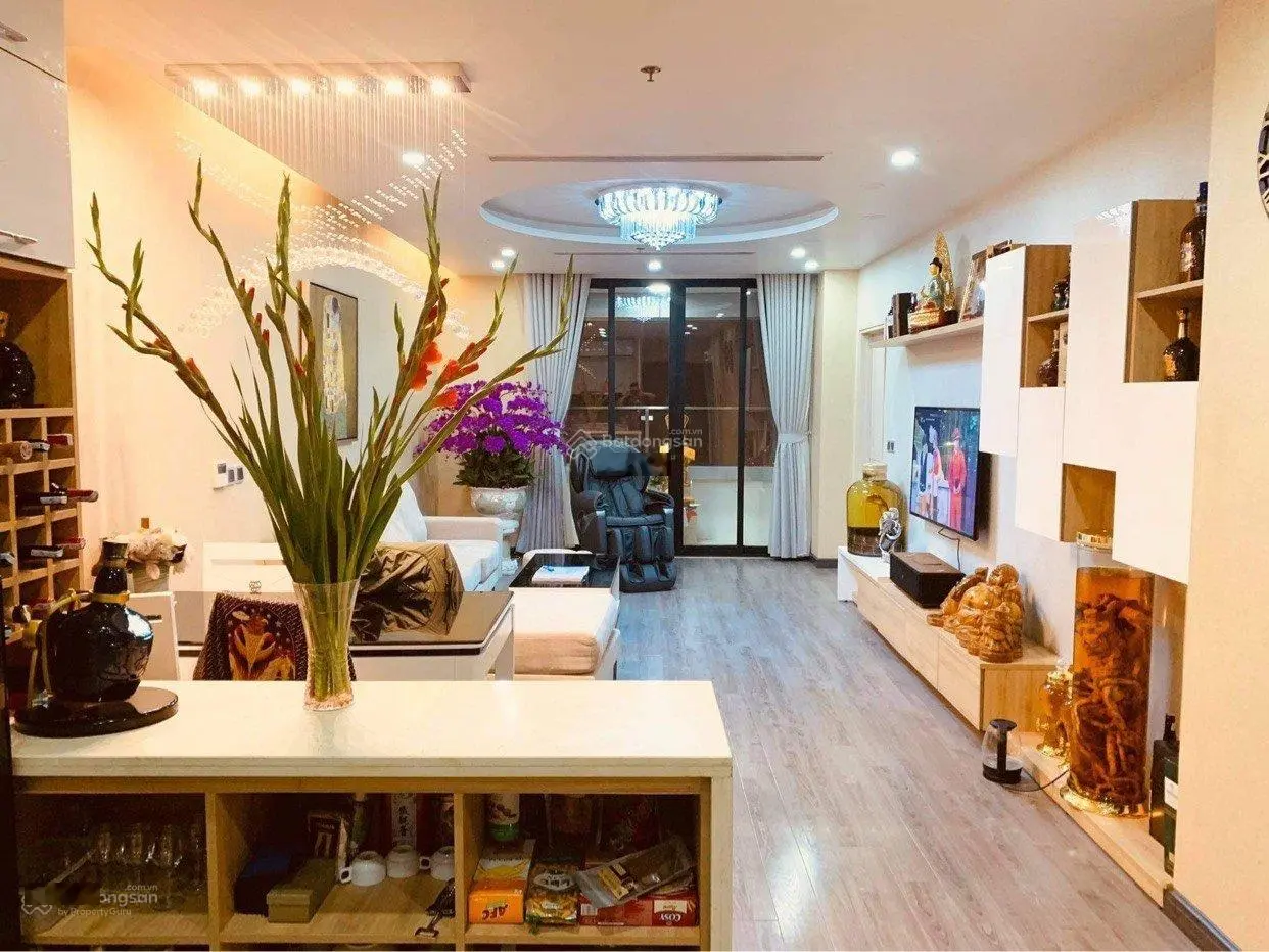 Chính chủ bán căn 4 ngủ 169m2 Diamond Flower. Ban công Tây Nam, đủ nội thất, sổ đỏ. Giá 12 tỷ