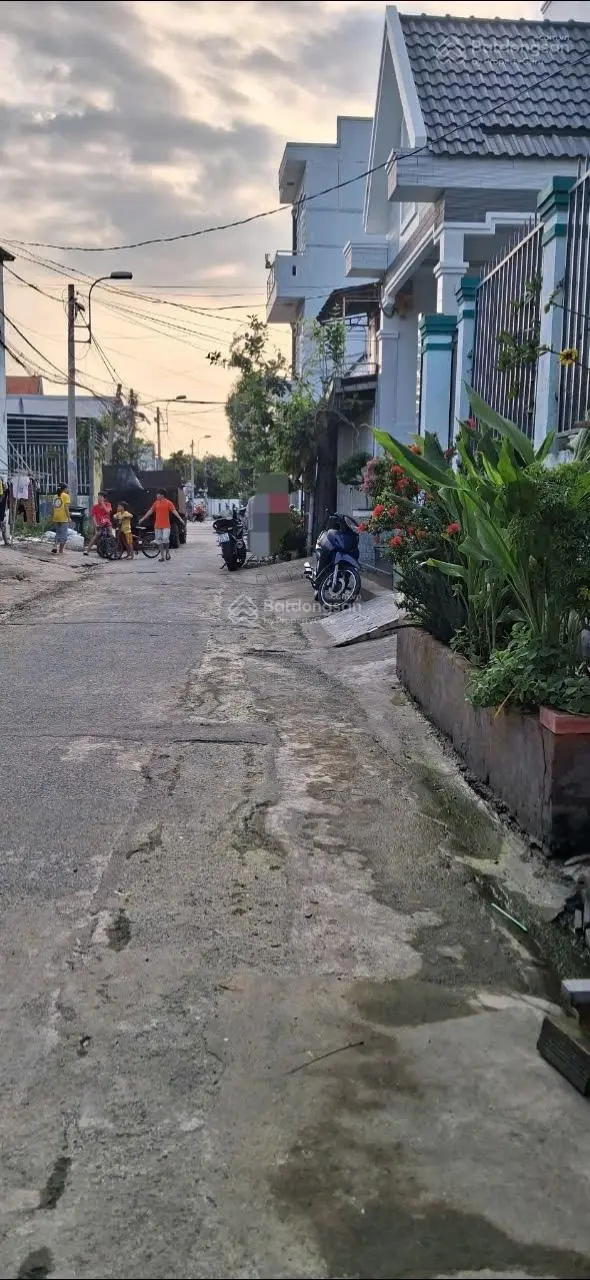 Bán 16 phòng trọ đường xe tải tránh. 320m2. ngang khủng 17m2. chỉ 10tỷ2. nhà bè