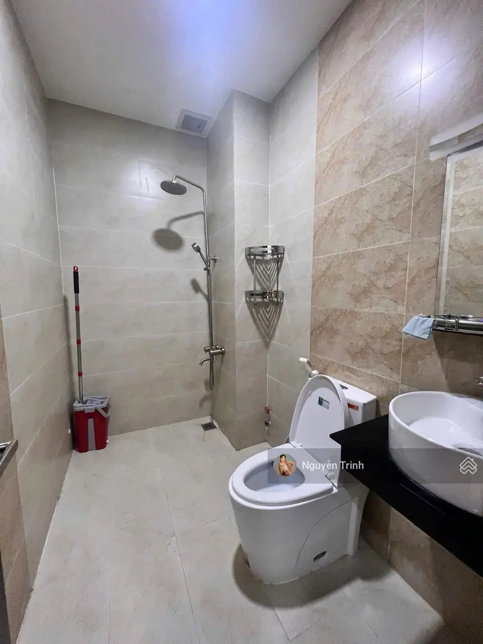Quá ngộp Nhà 2 mặt tiền kinh doanh 1T2L, đường thông ôtô Ra Vincom Võ Văn Ngân Thủ Đức, ngang 5,5m