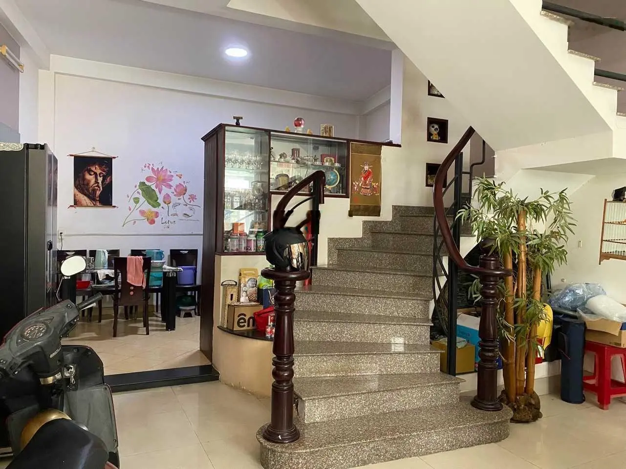 11.5 tỷ TL - nhà đẹp 3 tầng ngang 6x15m sát chợ Hoàng Hoa Thám, ga T3 TSN QTB - full NT vào ở ngay