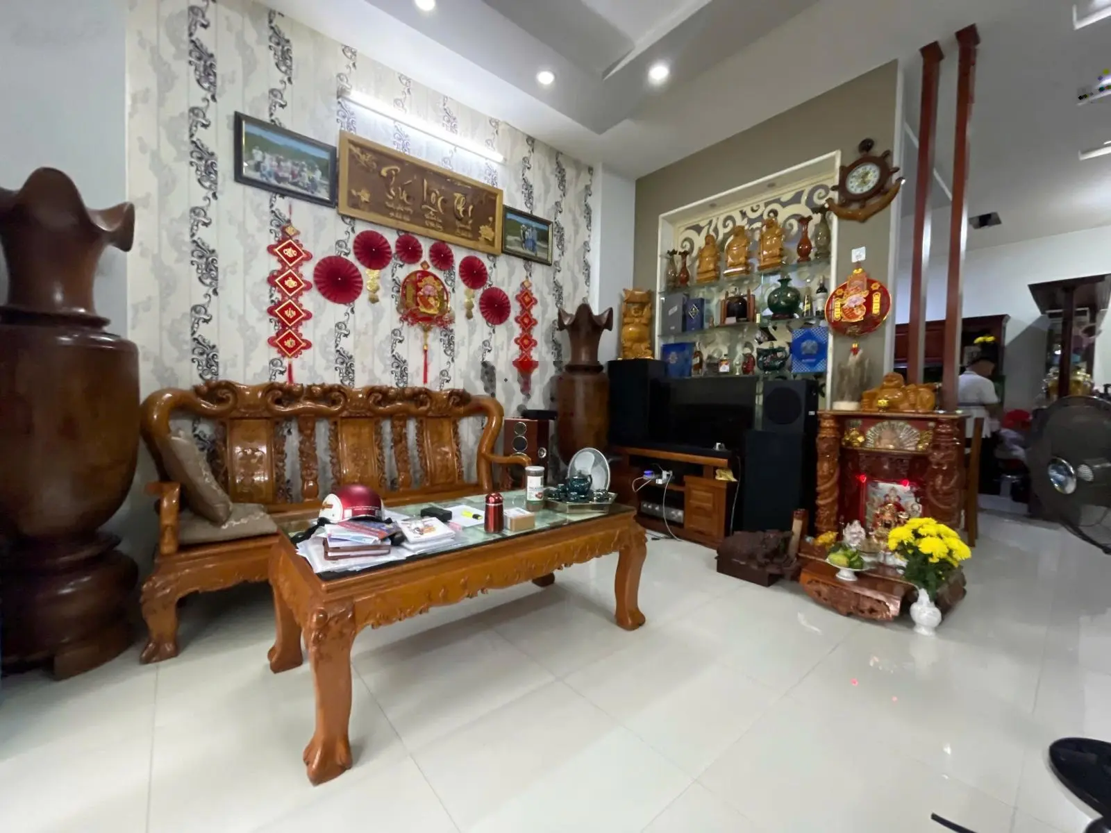 Bán nhà 2 tầng - Đường 102 Lã Xuân Oai Quận 9 DT đất 80m2 ngang 6.2m - Đường thông rộng 6m