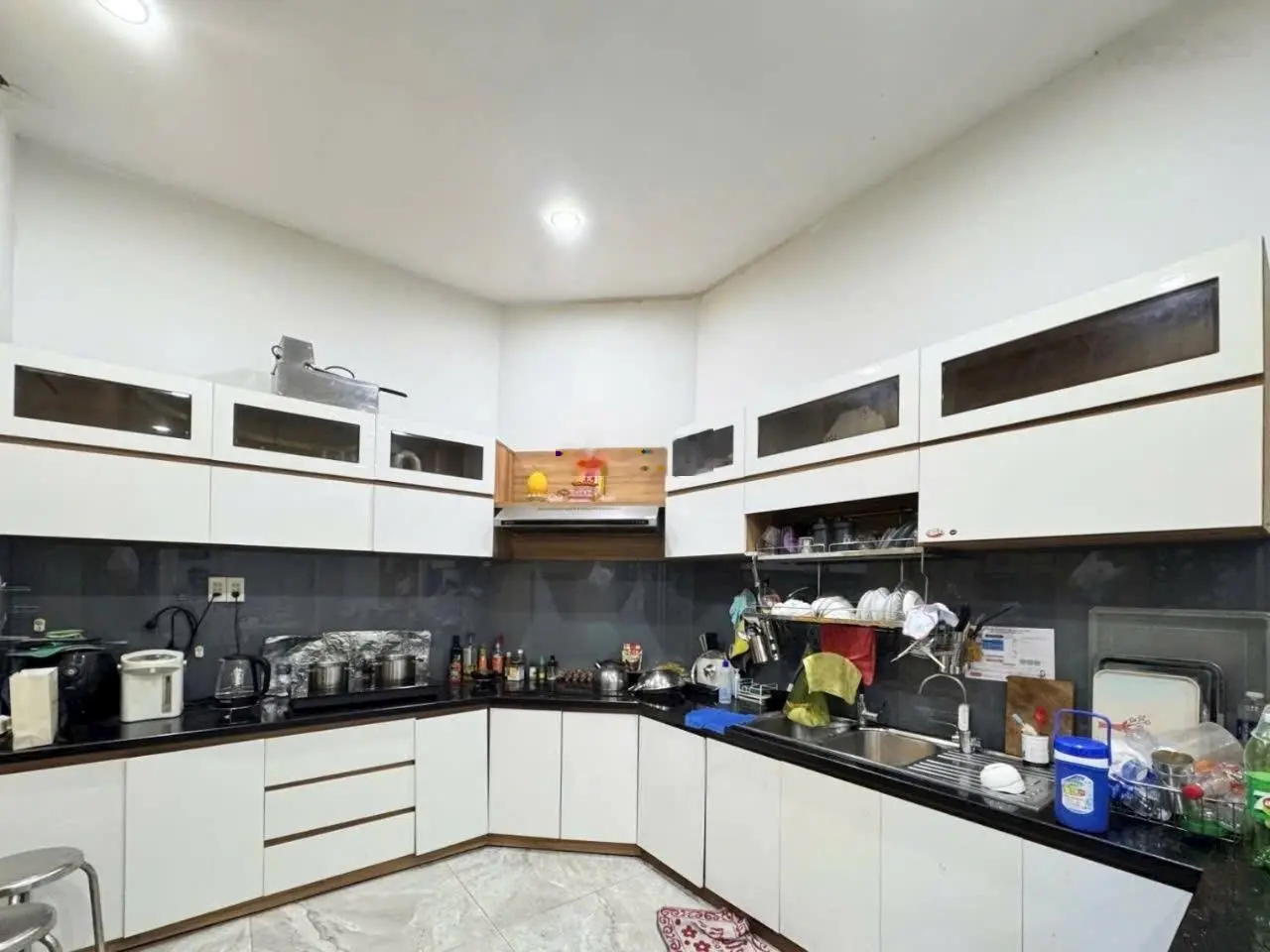 Bán rẻ gấp biệt thự vườn Phạm Văn Đồng, Linh Đông Thủ Đức, 120m2, giá chỉ 12,8 tỷ