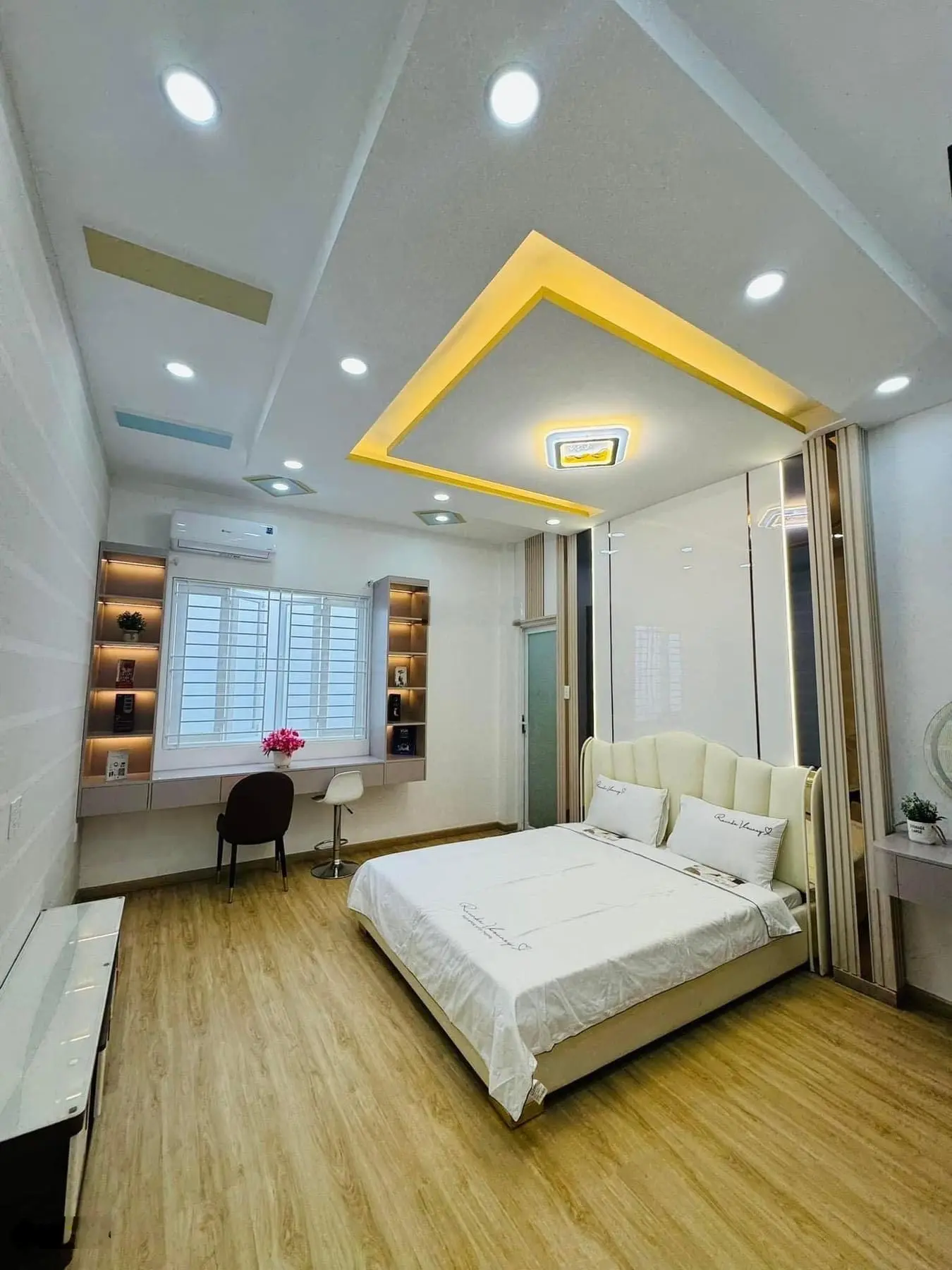 Ngân hàng thanh lý gấp căn nhà đường Tú Xương, giá 3tỷ660, P7, Q3 Cách nhà văn hoá thiếu nhi 100m