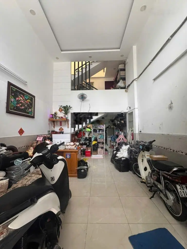 Bán nhà hẻm ô tô Liên Khu 8-9, Bình Tân, sát mặt tiền, 48m² - 4x12 - 3 tầng, chỉ nhỉnh 4 tỷ