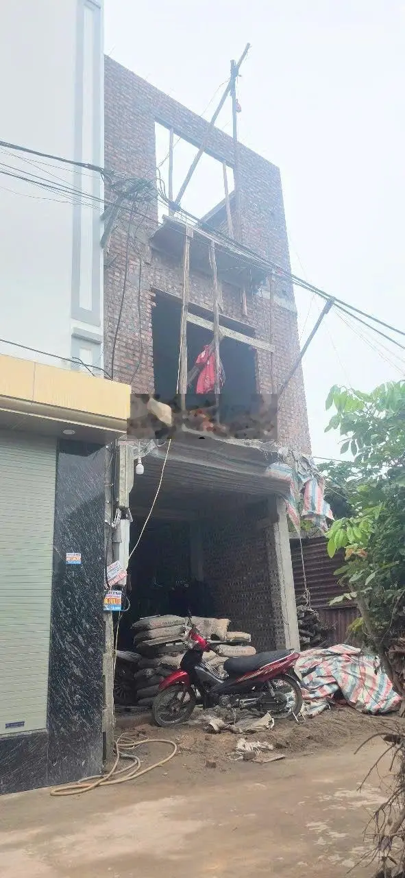 Chính chủ cần bán nhà 35m2 gần UBND phường Phụng Châu- huyện Chương Mỹ.