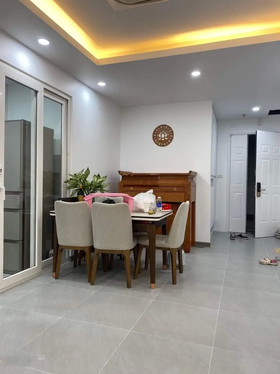 Tôi chính chủ cần bán gấp căn hộ 117m2 tại MD complex thiết kế 3 phòng ngủ, tầng đẹp, thoáng mát.