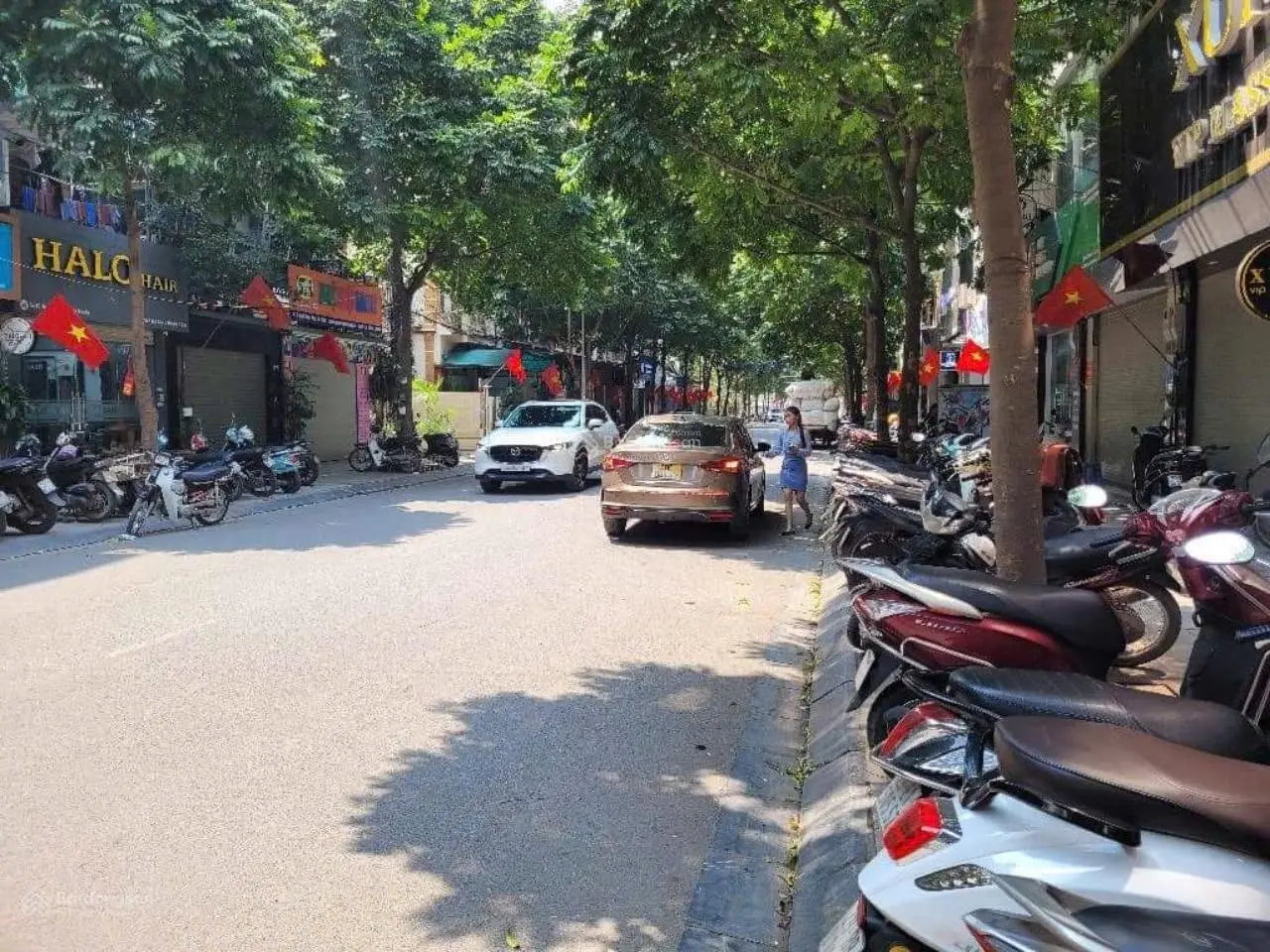 Bán đất Học Viện Tài Chính - DT 81m2 - MT 5,5m - giá 15 tỷ - Bắc Từ Liêm - kinh doanh - ô tô tránh